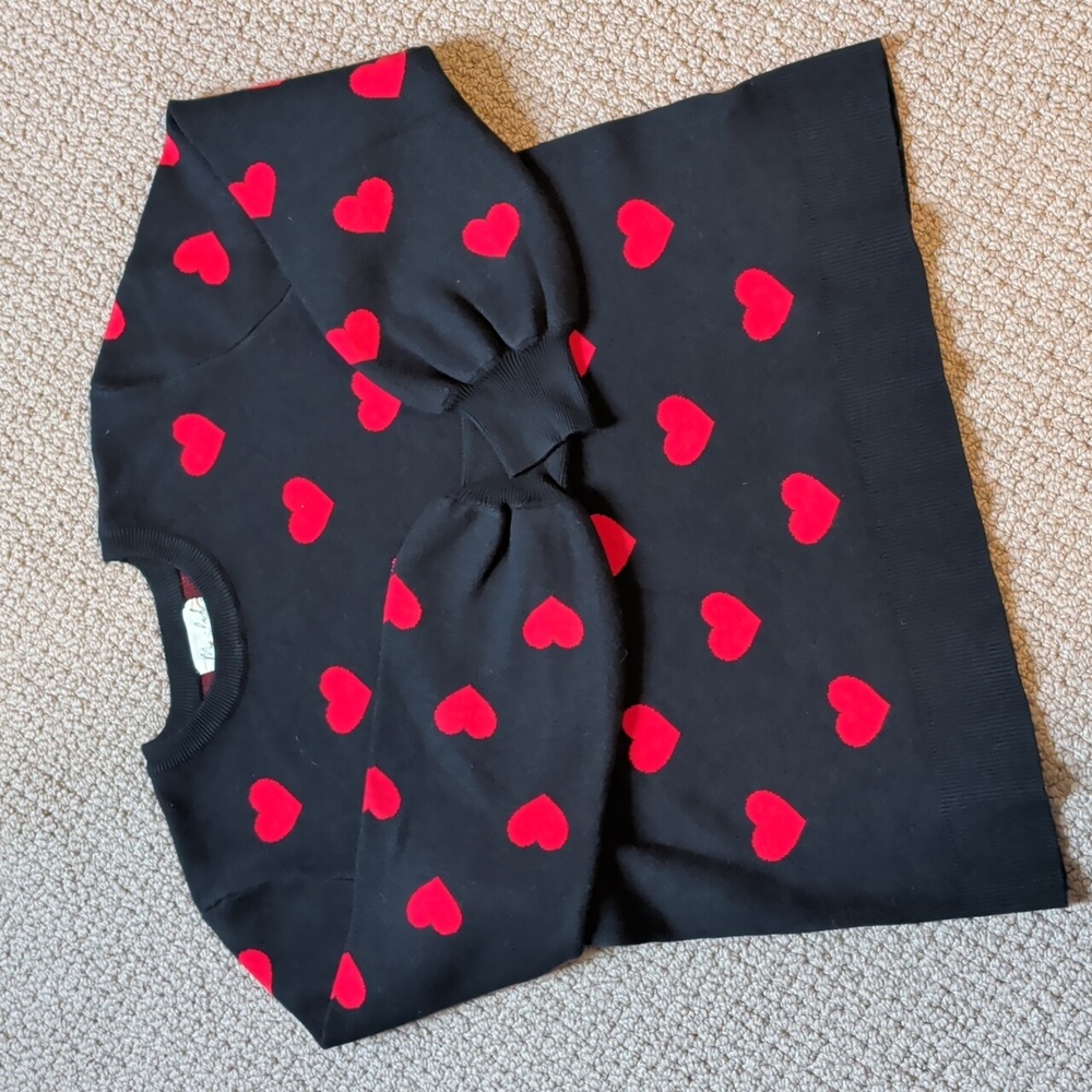Black Sweater With Red Hearts Marled Crew Neck Long Sleeve Queen Of Hearts - Picture 7 of 8